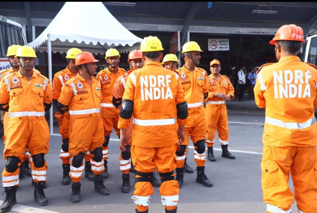 देहरादून में हवाई हमला, सायरन बजा, शहर में ब्लैक आउट