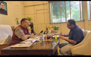सड़क निर्माण की योजनाओं पर प्राथमिकता से कार्य करे विभाग: कैबिनेट मंत्री गणेश जोशी