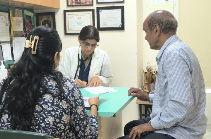 मैक्स अस्पताल, देहरादून ने विश्व हाइपरटेंशन दिवस पर चलाया जागरूकता अभियान: डायबिटीज और दिल की मरीजों के लिए बीपी जांच को बताया जरूरी